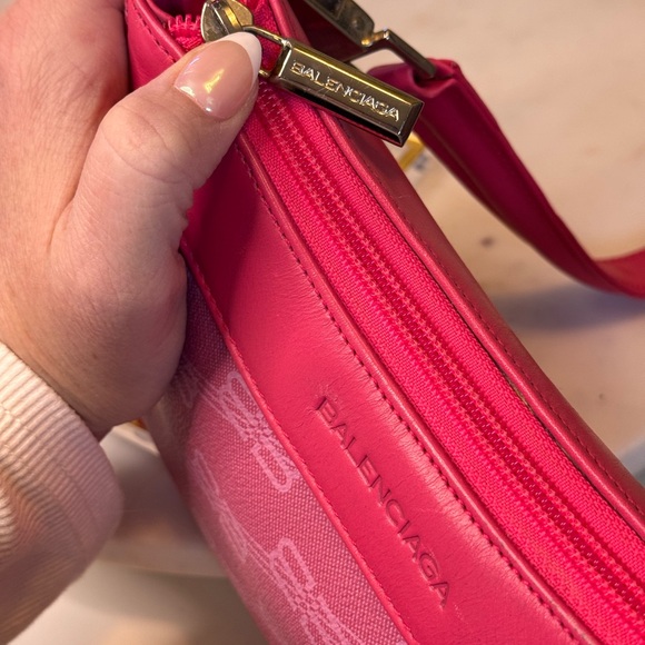 Balenciaga RARE 90s Pink Shoulder Bag EUC - Picture 10 of 15
